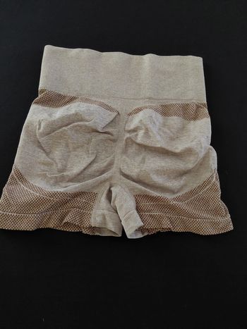 Short de sport femme taille haute fessier bombé neuf taille S/M