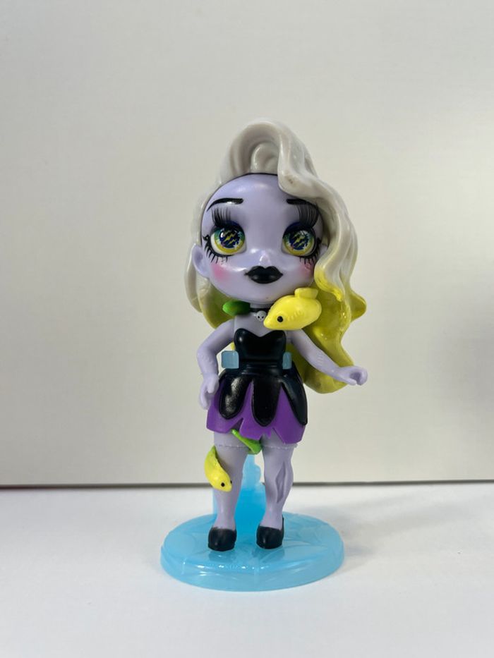 Zombaes forever - She's Electric