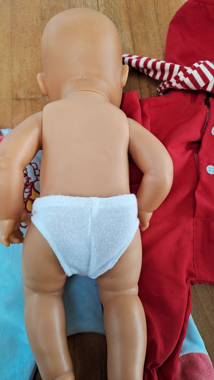Poupon bébé Corolle et ses habits - photo numéro 4