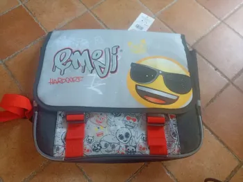 Cartable smiley emoji