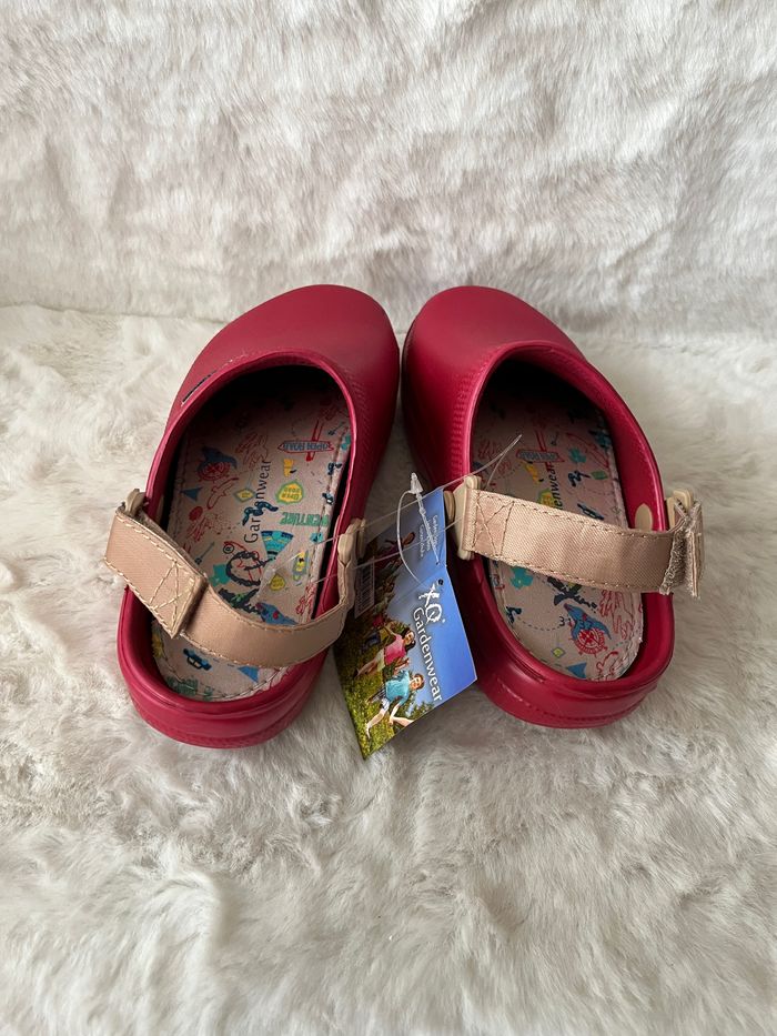 Sandales, sabots roses framboises 31/32 - photo numéro 3