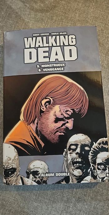 Livre walking dead double tome 5 et 6