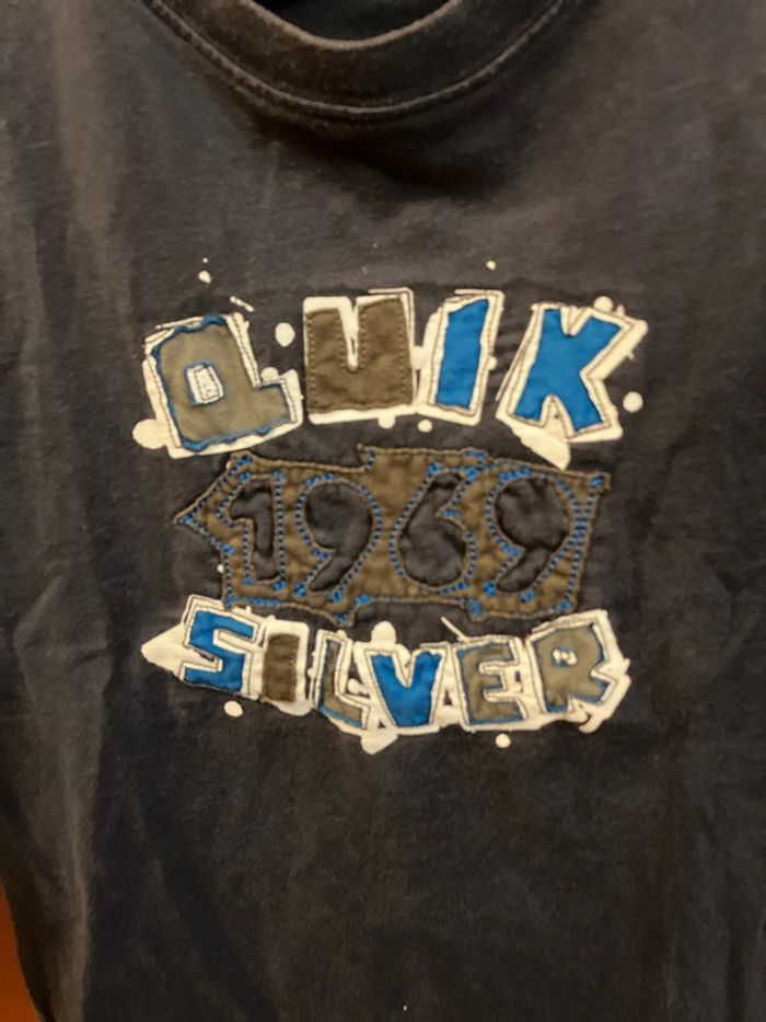 Quiksilver t shirt manche longue taille 8 ans - photo numéro 2