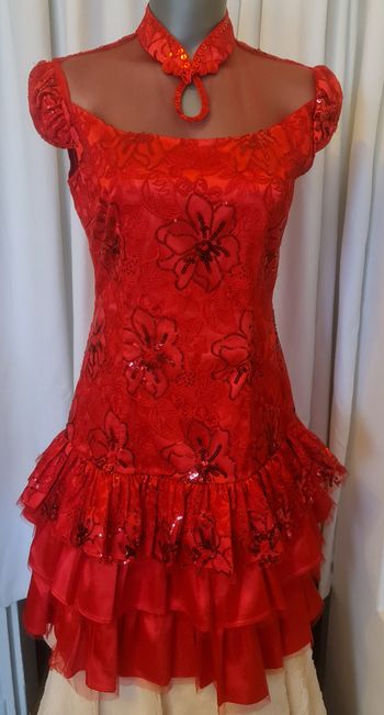 🌻 Robe rouge neuve de boutique Parisienne 🌻