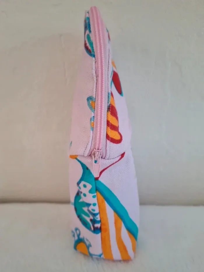 Trousse verticale transformable en pot à crayons - photo numéro 6