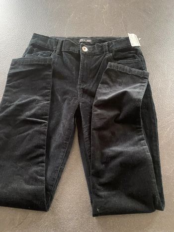 Jean 13 14 ans velours noir neuf