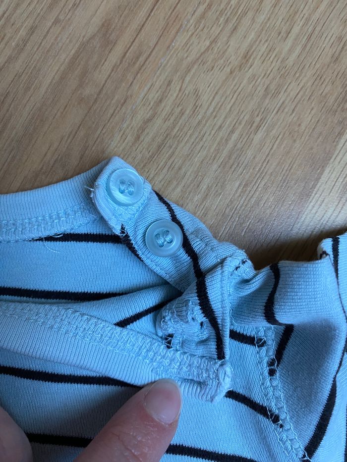 Tee shirt 6 mois - photo numéro 2