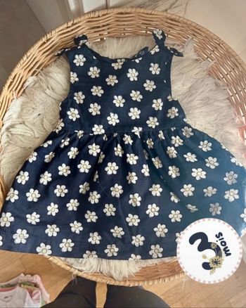 Robe Kiabi à petites fleurs pour bébé (Taille 3 mois)