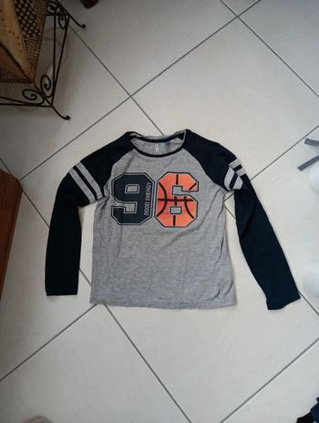 T-shirt manches longues taille 10 ans Okaidi