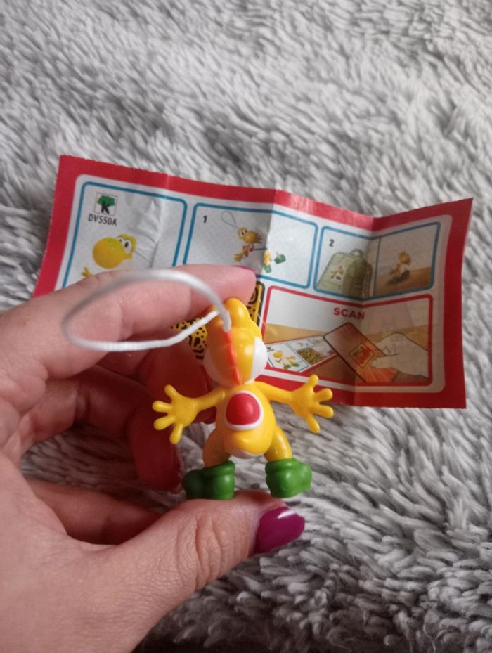 Figurine Yoshi super Mario Kinder - photo numéro 2