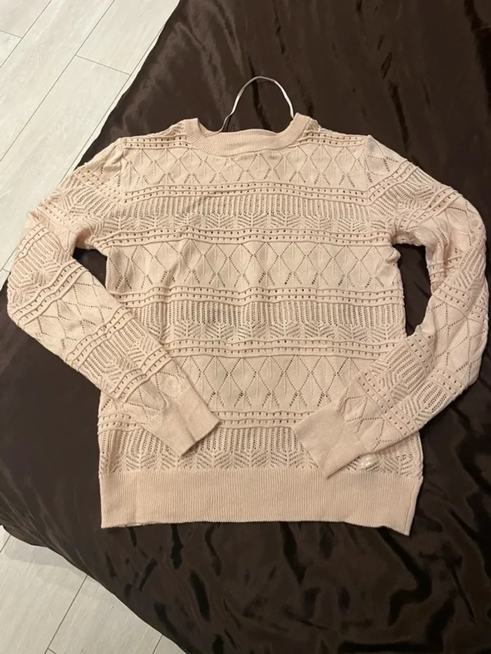 Pull rose Kiabi neuf - photo numéro 2