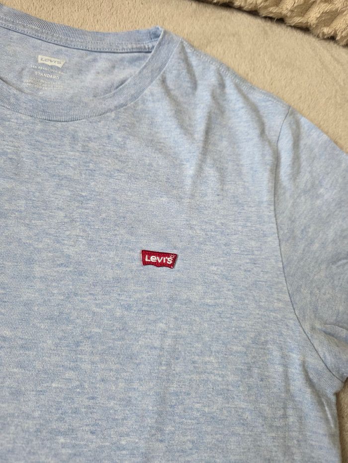 T-shirt  levi's taille m - photo numéro 3