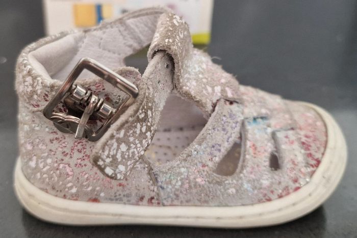 Chaussures 👟 1er pas babies T19 (BE avec défaut) - photo numéro 10