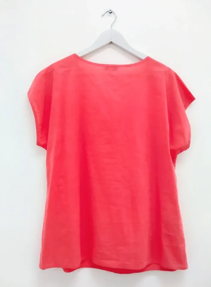 T-shirt blouse Peter Hahn taille 40 - photo numéro 2