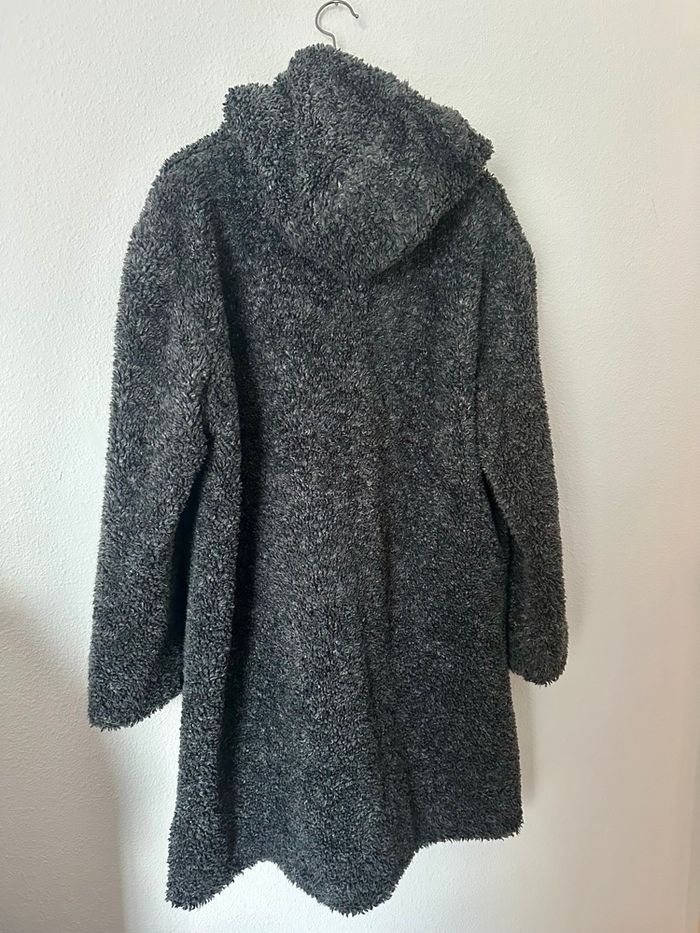 Manteau bouclettes capuche - photo numéro 2