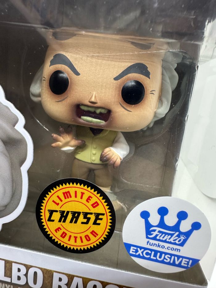 Funko Pop The Lord of the Rings Bilbo Baggins 1748 Chase Funko Exclusive - photo numéro 3