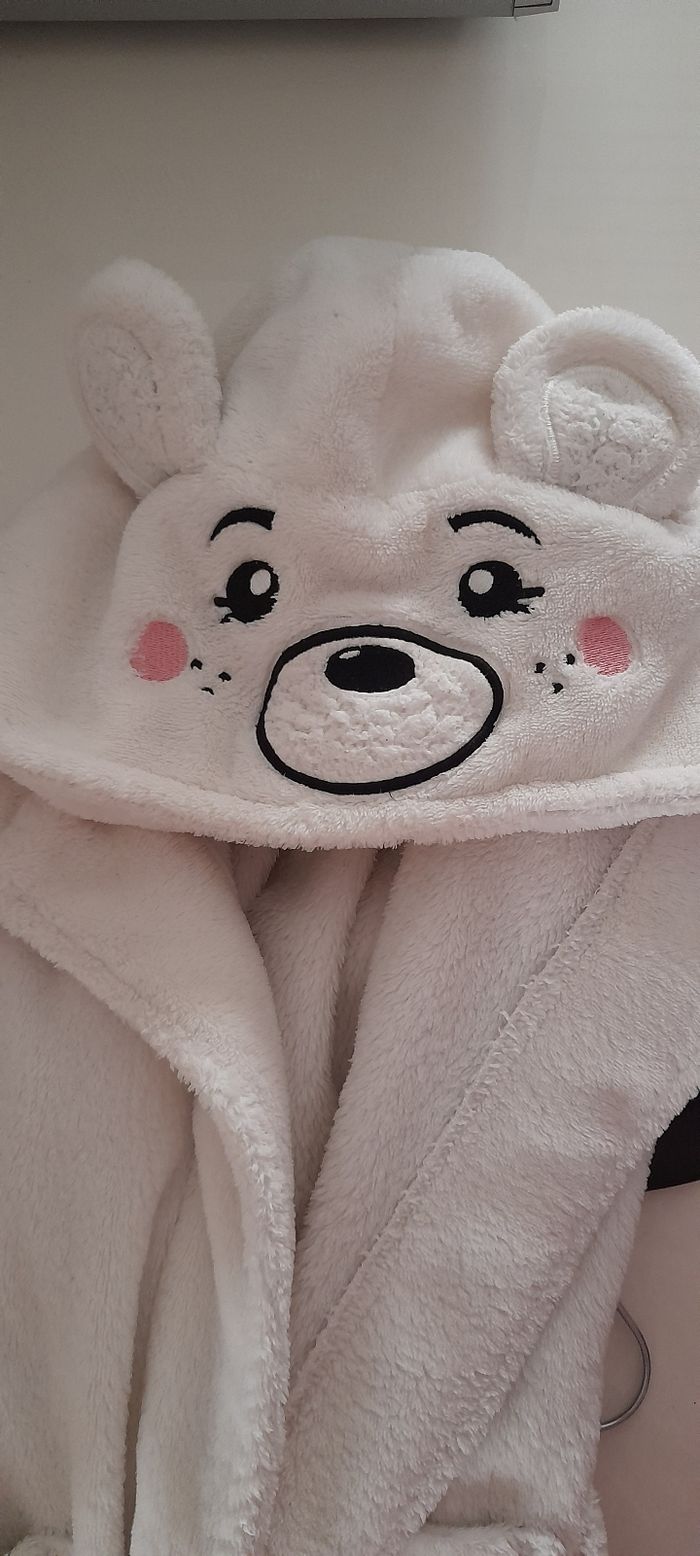 Robe de chambre  à capuche 6 ans - photo numéro 2