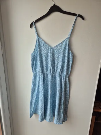 robe bleu fleuris a bretelles shein