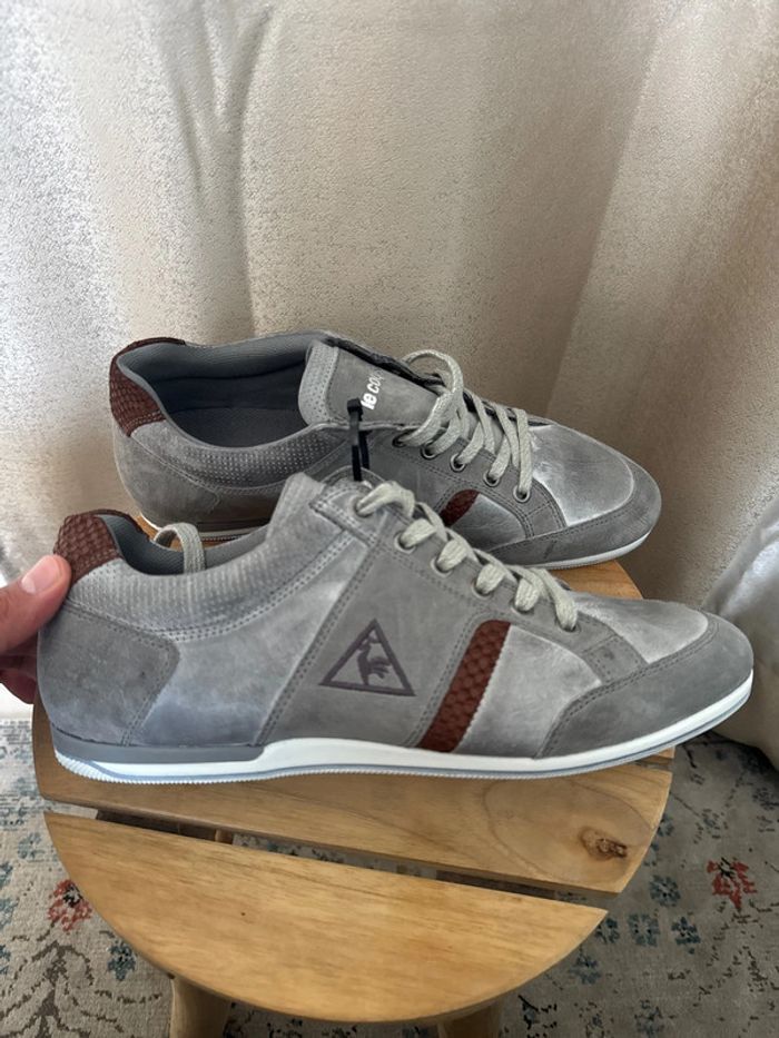 Baskets Le Coq Sportif grises et bordeaux – Homme – Taille 42 neuves - photo numéro 4