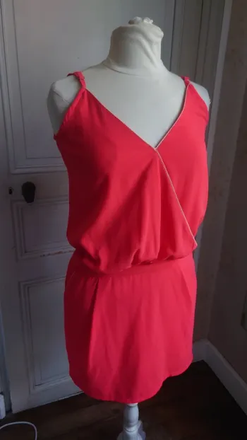 Robe été Mamouchka Tam-Tam T36/S – fines bretelles, rose grenat, chic et courte