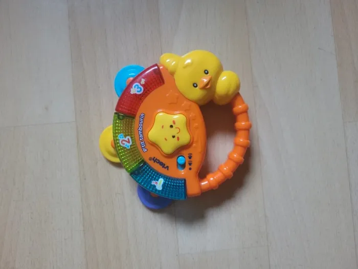 Lot de 6 jouet vetch bébé téléphone, clé et voiture - photo numéro 2