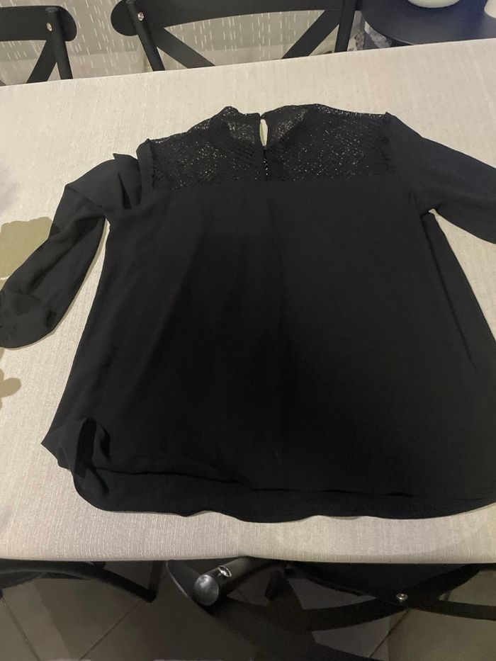 Chemisier noir   Avec broderie sur le devant - photo numéro 3