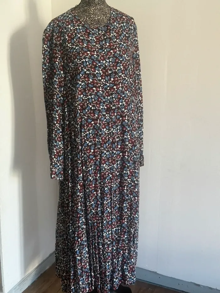 Robe longue à fleurs Zara – Neuve avec étiquette – Taille L