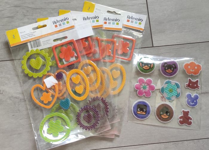 lot 8 pochettes stickers