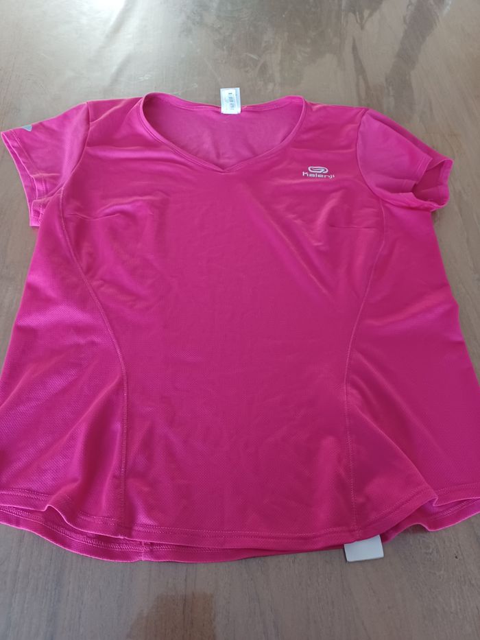 T shirt de sport running ou autre - photo numéro 3