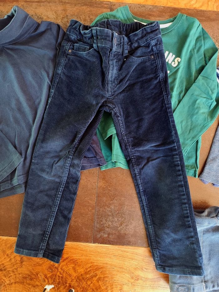 Lot vêtements garçon 4 ans - photo numéro 5