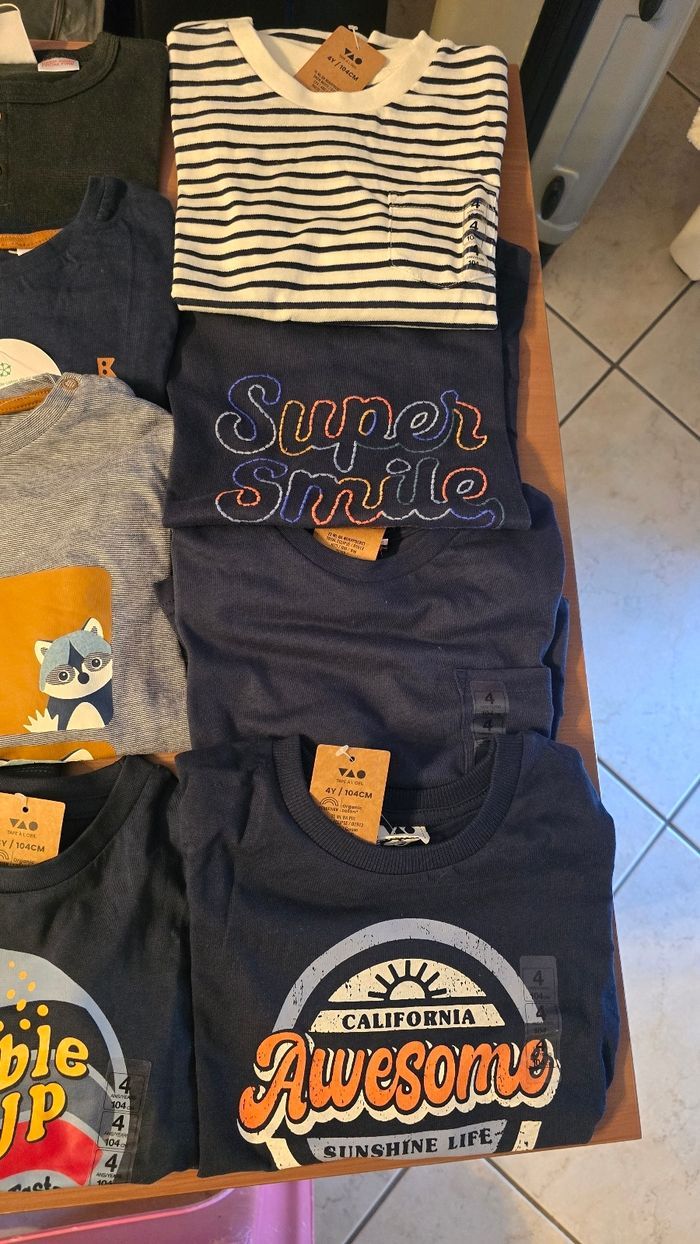 NEUFS (TOUS NON PORTÉS) 🏷💙superbe lot Tee-shirts ML 4 ans garçon - photo numéro 4