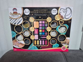 Maxi Coffret Bijoux + Maquillage 2 en 1