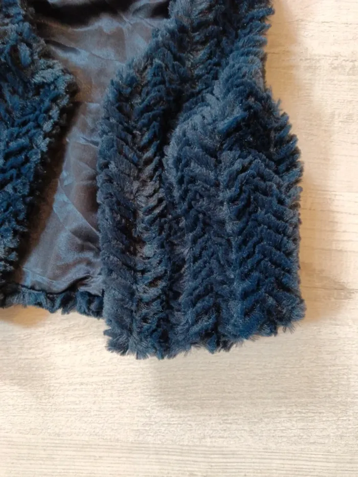 Gilet dans manche  9 mois 71cm NEUF - photo numéro 3