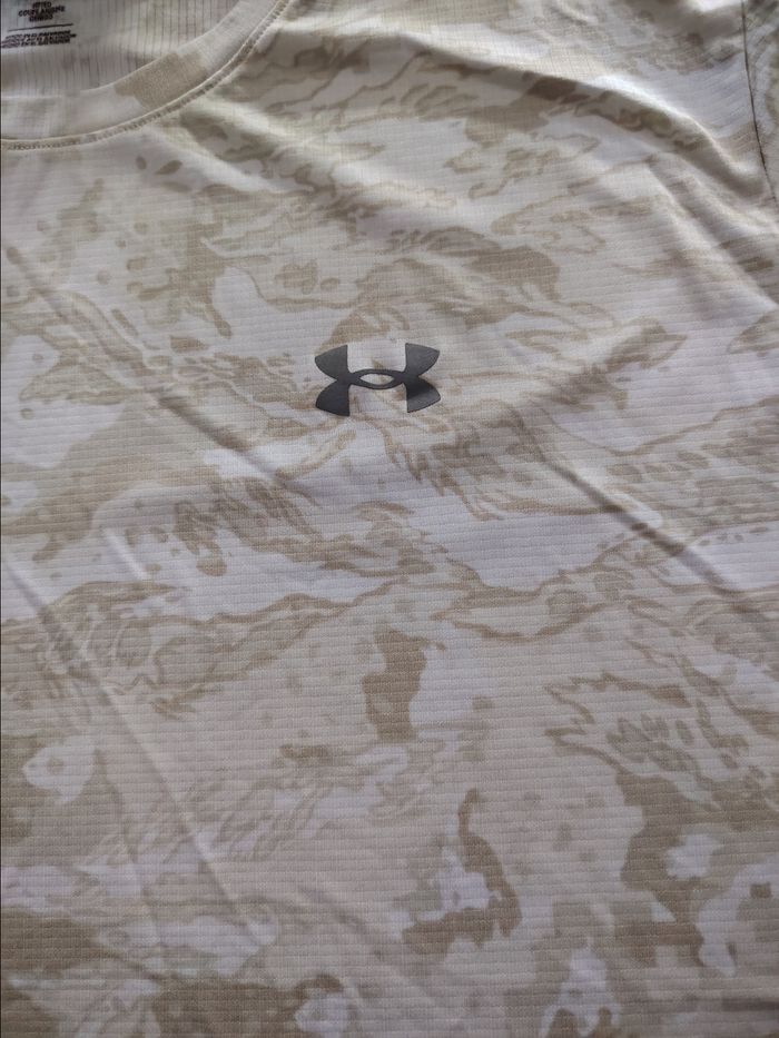 Tee shirt under Armour - photo numéro 3