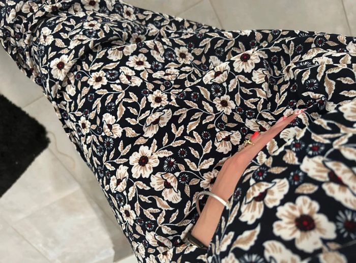 Robe shein fleurie T 44 - photo numéro 5