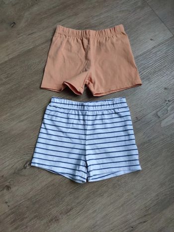 Lot de 2 shorts 6 mois neuf