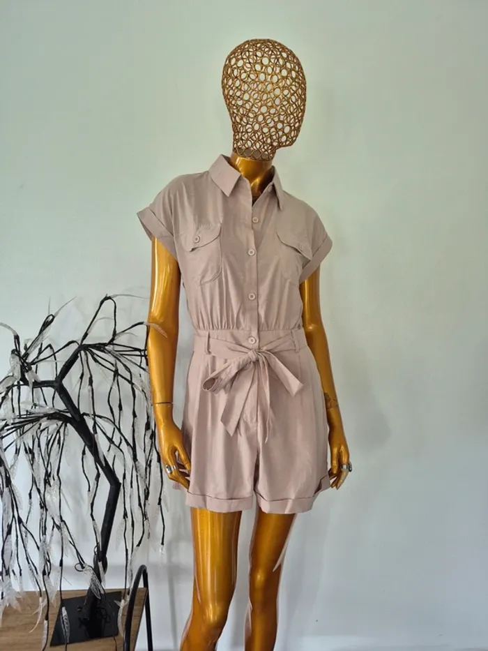 Combishort Crème avec Poches et Ceinture Femme Taille L/40