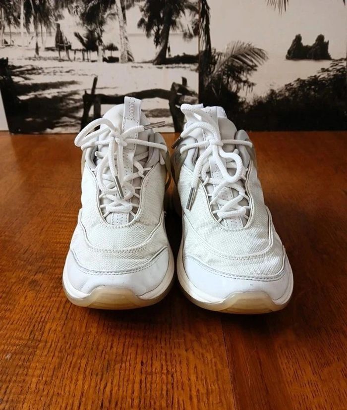 🖤 Baskets blanches Michael Kors – Taille 39 – Bon état - photo numéro 2