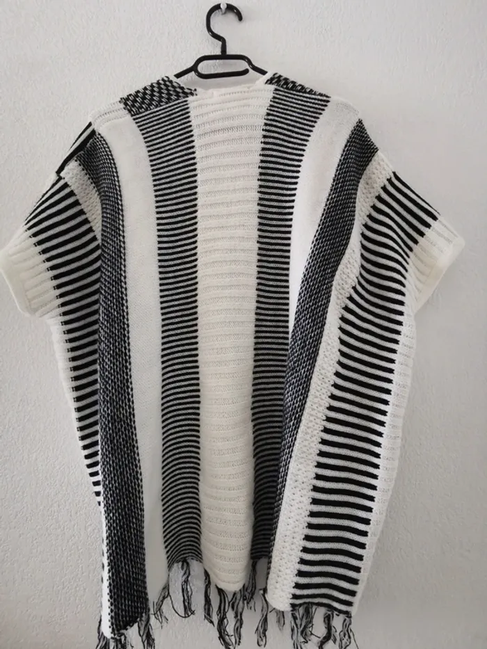 Gilet poncho S/M - photo numéro 2