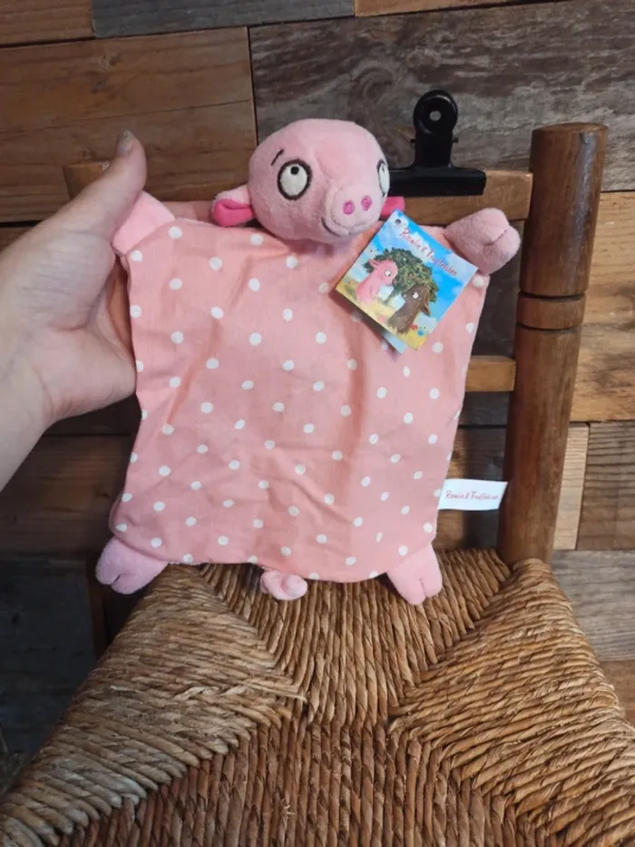 Doudou Rosalie & trüffelchen cochon neuf - photo numéro 4