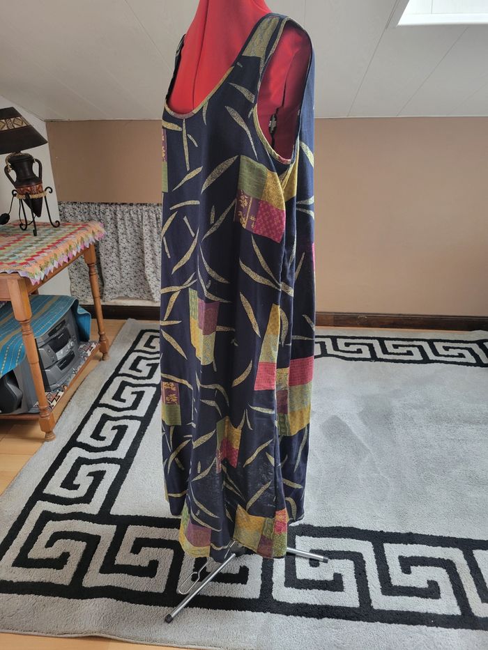 Robe longue sans manches - photo numéro 2