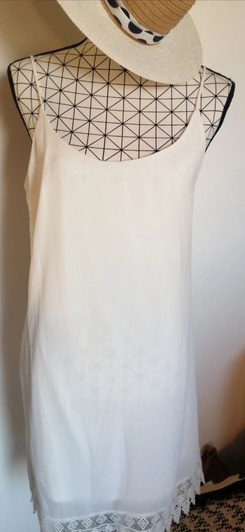 Robe blanche été dos nu