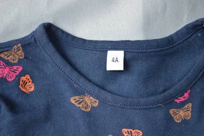 Robe courte fille 4 ans marine imprimé papillons - photo numéro 4