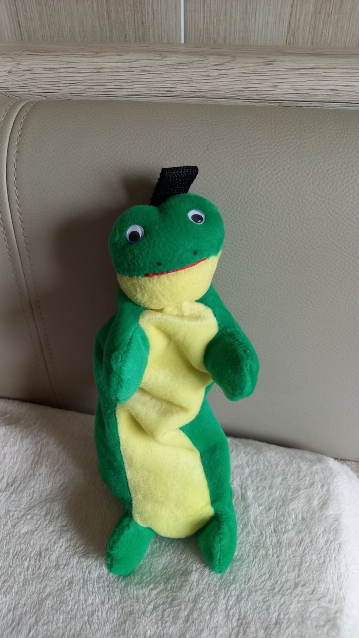 Trousse, peluche grenouille