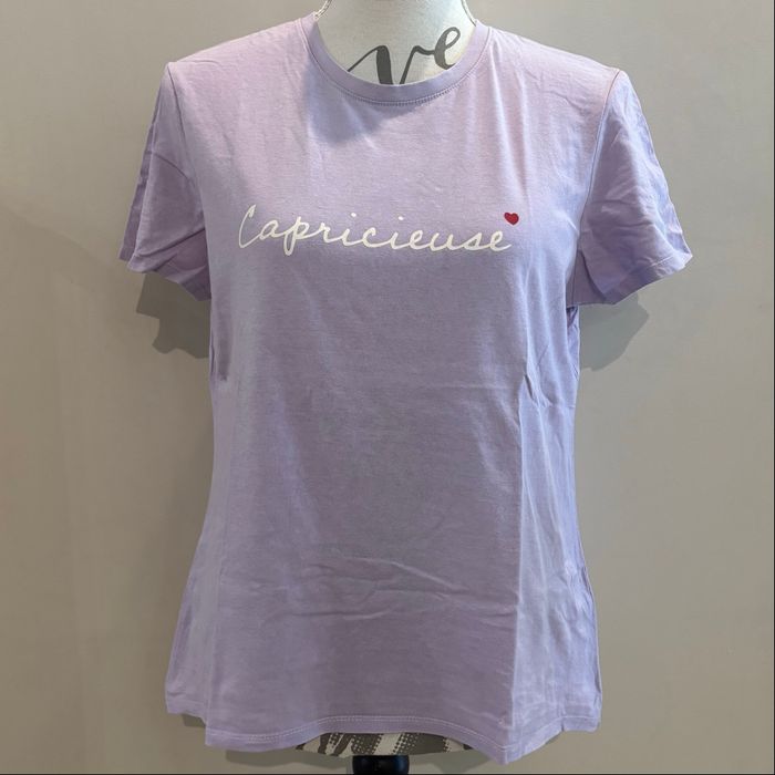T-shirt lilas “Capricieuse”