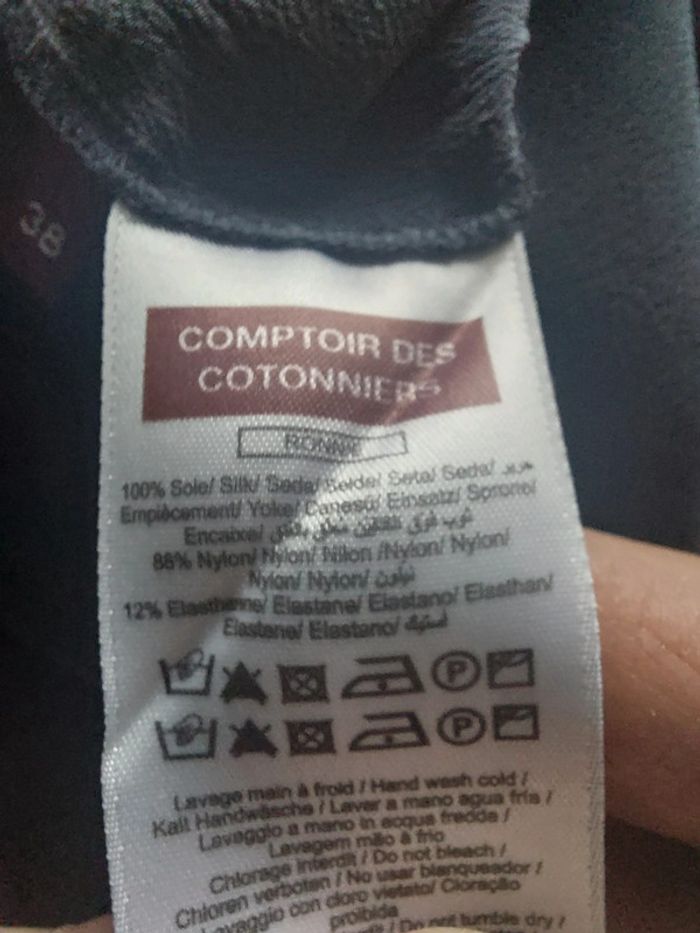 Robe 100% soie Comptoir Des Cotonniers taille 38 - photo numéro 5