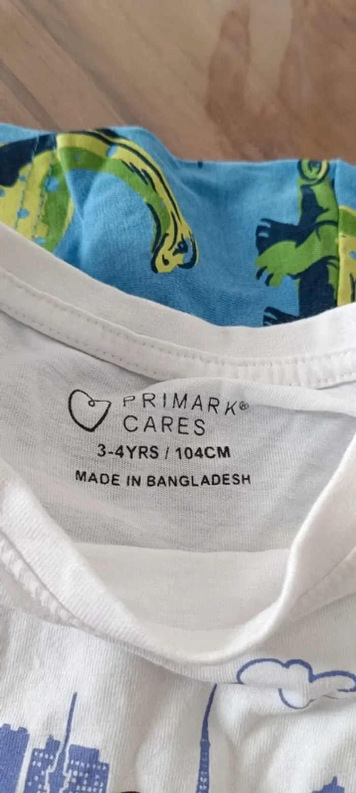 Lot t-shirts Dino 4A Primark - photo numéro 4