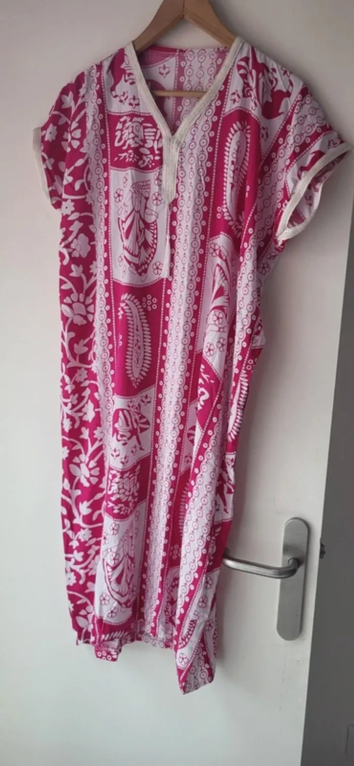 Belle robe de plage - photo numéro 2