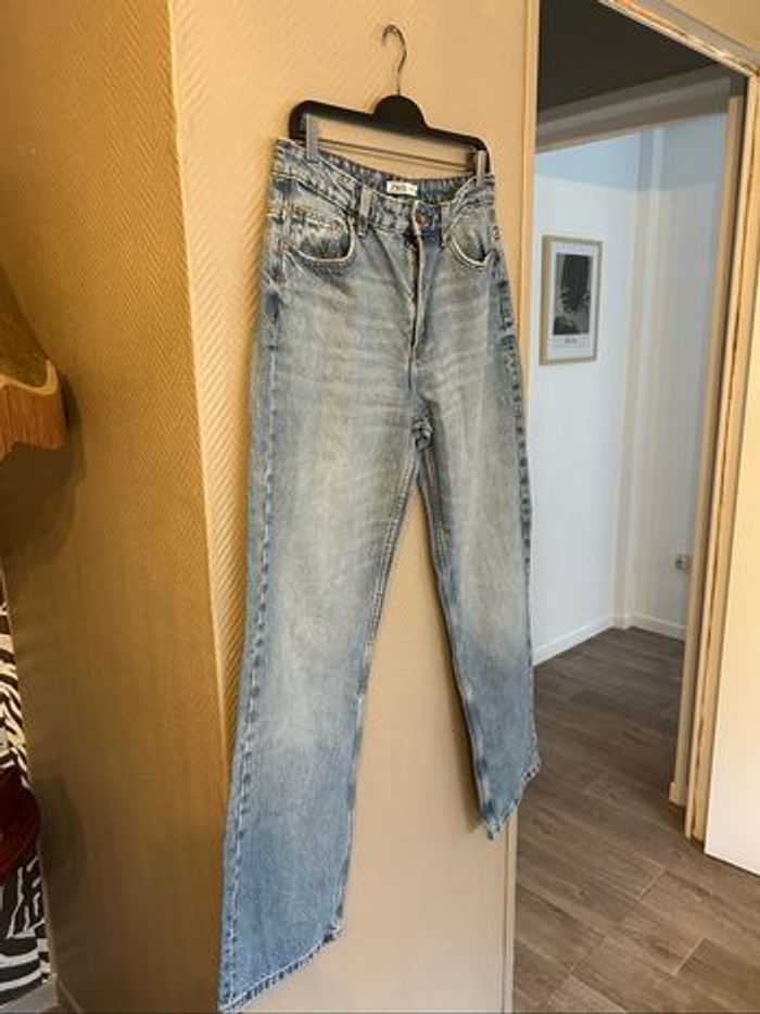 Jean évasé taille haute Zara
