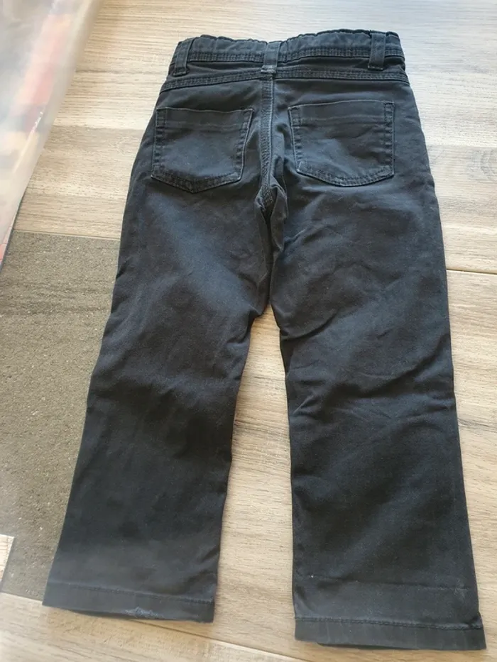 Jean noir taille 3 ans - photo numéro 2